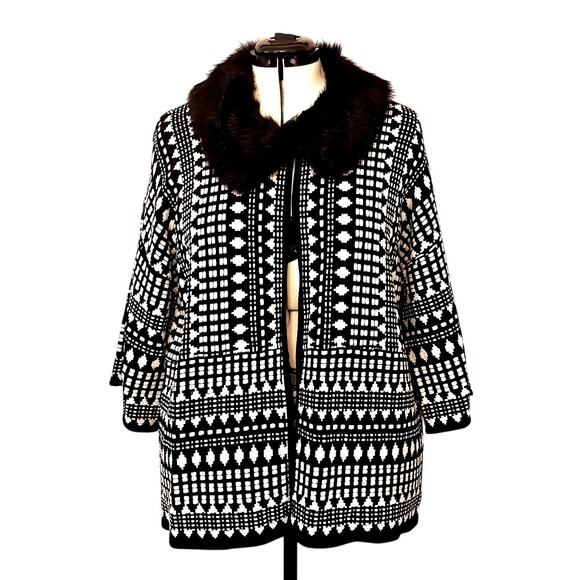 NWT Chico's Black & White Knit Cardigan Sweater Removable Faux Fur Collar XL - Picture 1 of 11